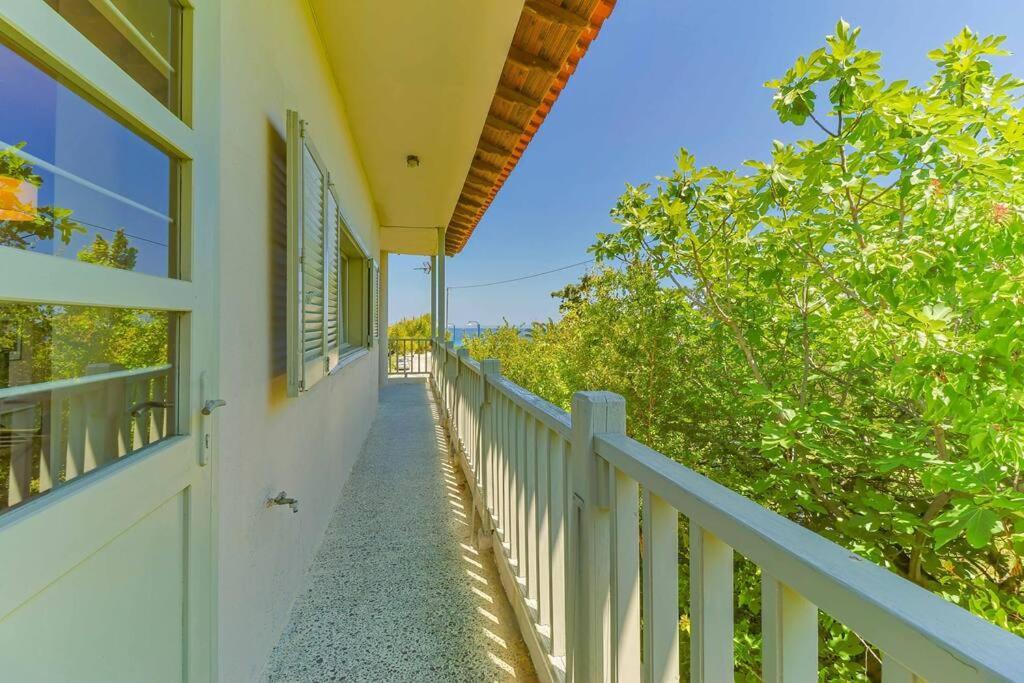 The Bright House By The Sea Afytos Exterior foto